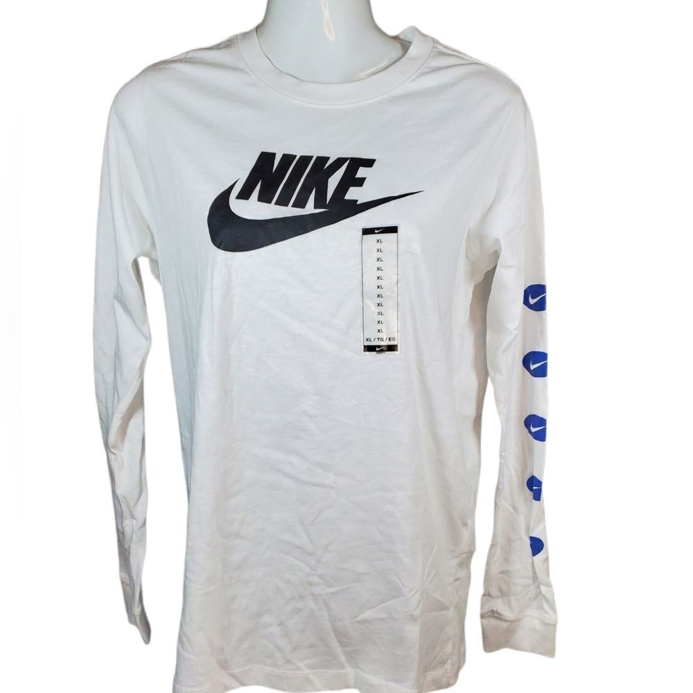NEW NIKE  long sleeve graphic tee XL